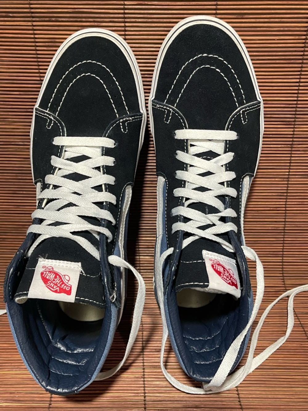 Van’s SK8-Hi Sneakers/ Classic Navy/Black/White /US men Sz 9/ US women’s Sz 11